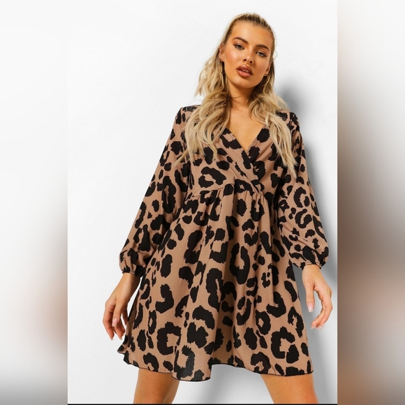 Boohoo Dresses & Skirts - Leopard Wrap Front Smock Dress